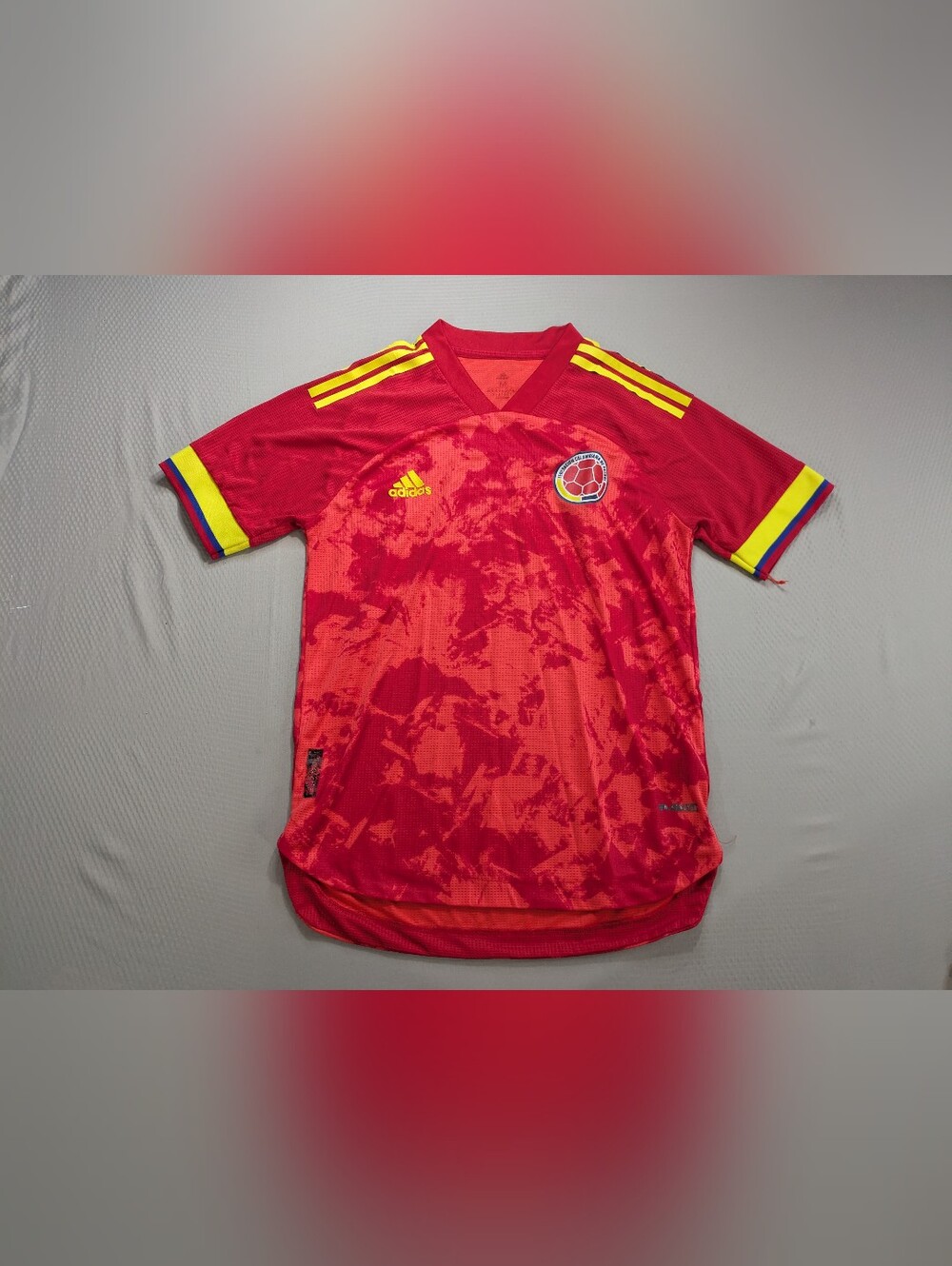 Adidas Columbia National Team Men’s M Soccer Jersey Red Camo 2019 Away